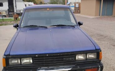 Nissan-hardbody-pickup-1983-blue-3