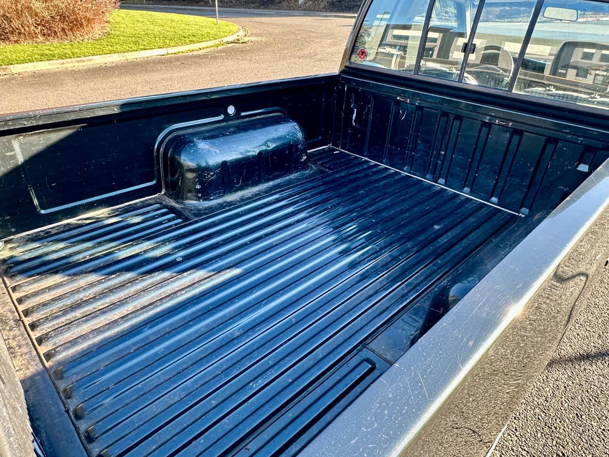 Nissan-hardbody-pickup-1994-16