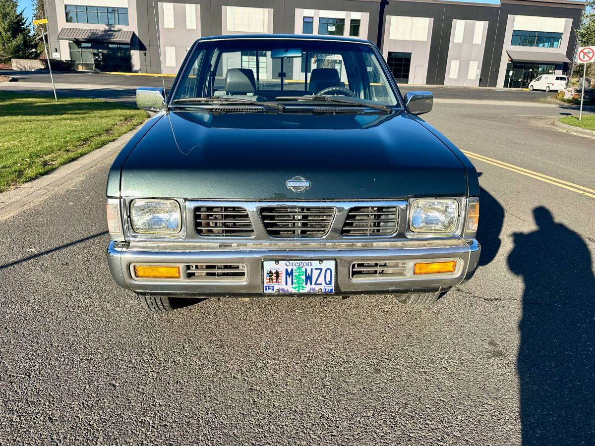 Nissan-hardbody-pickup-1994