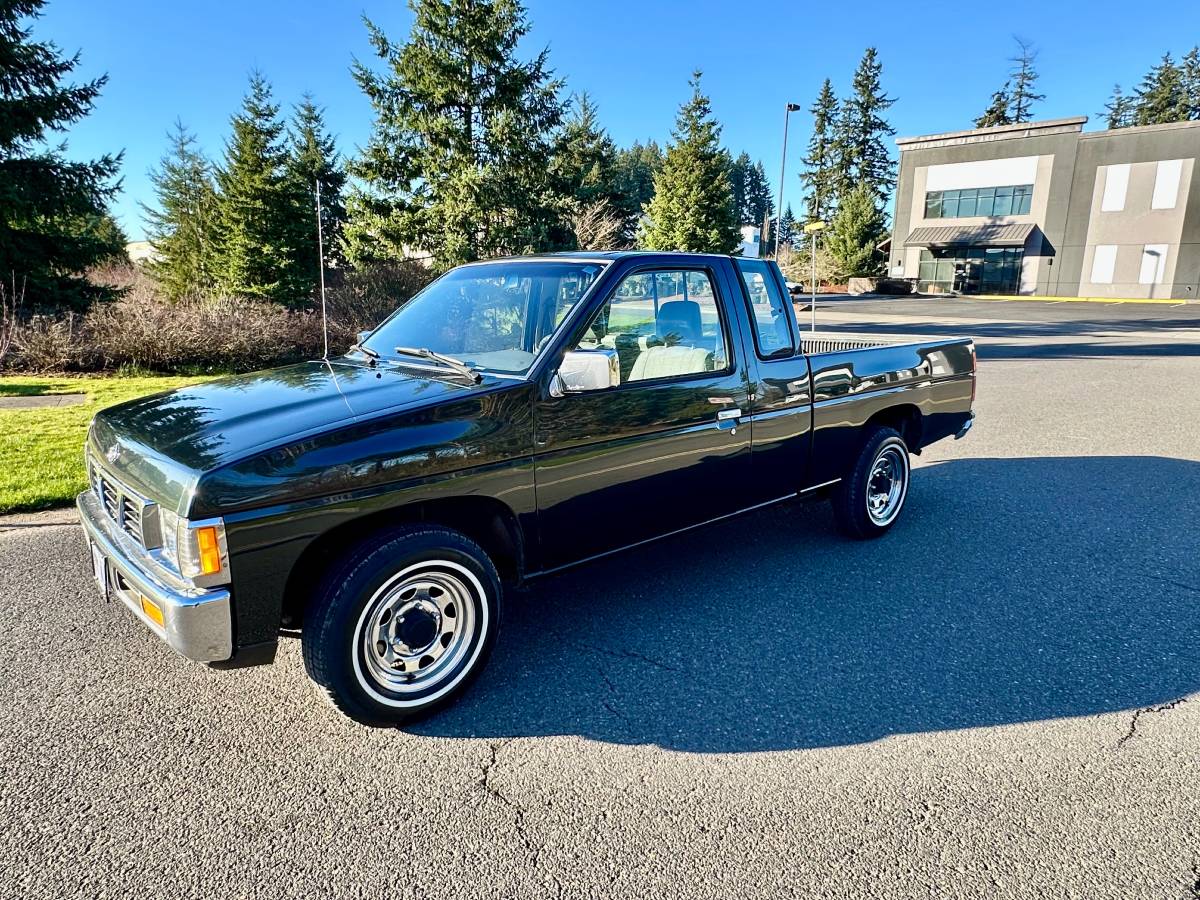 Nissan-hardbody-pickup-1994-5