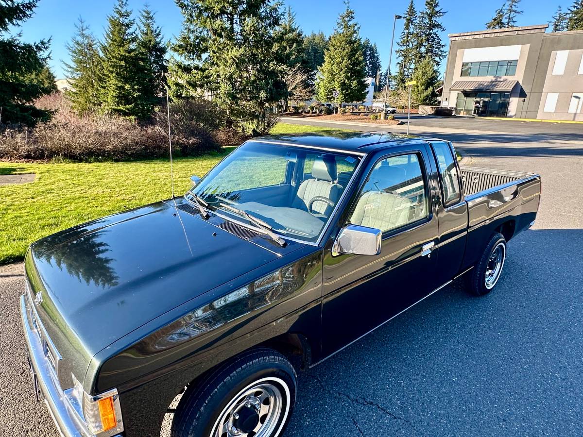 Nissan-hardbody-pickup-1994-6