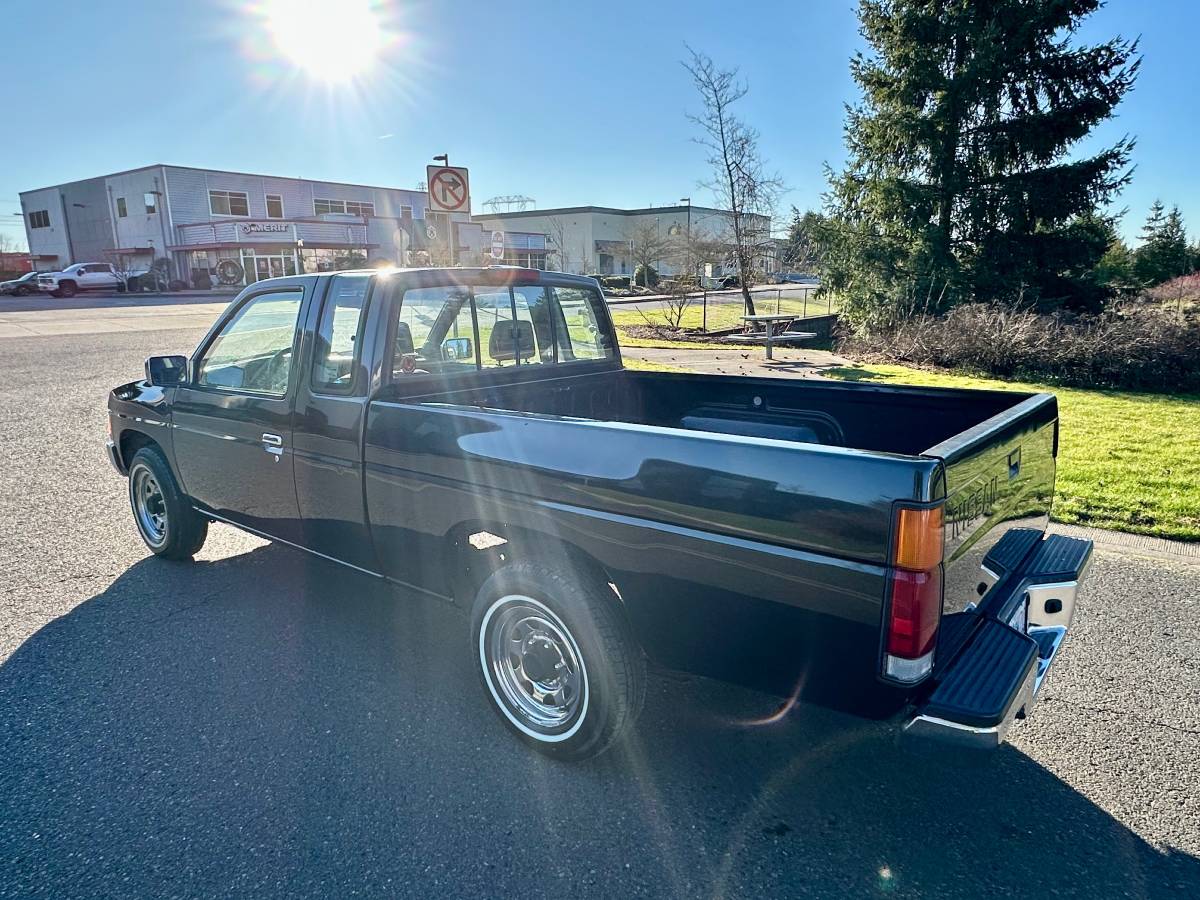 Nissan-hardbody-pickup-1994-7