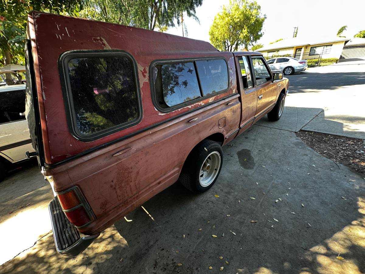 Nissan-hardbody-pickup-extended-cab-5-speed-1984-brown-12