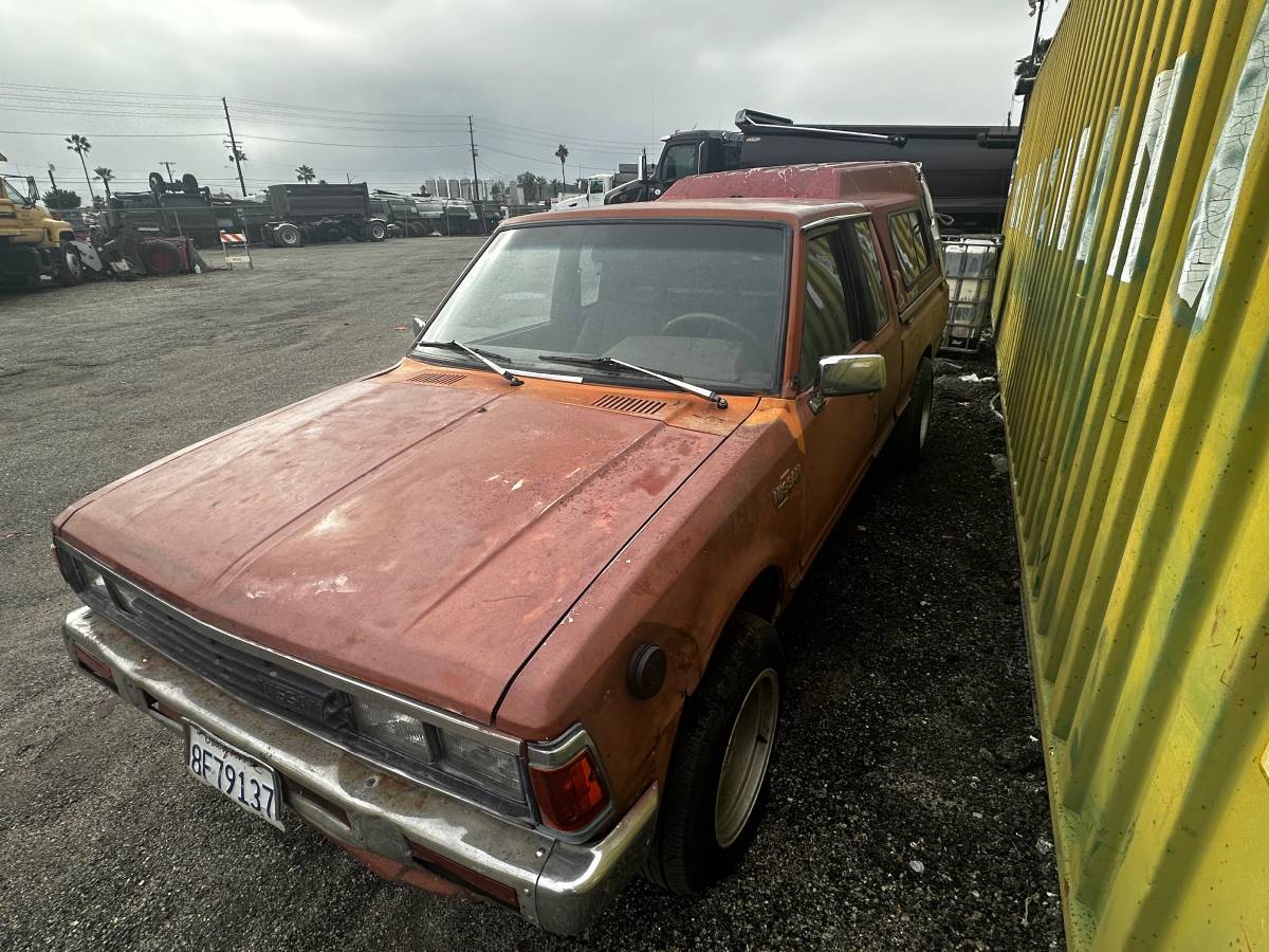 Nissan-hardbody-pickup-extended-cab-5-speed-1984-brown-7
