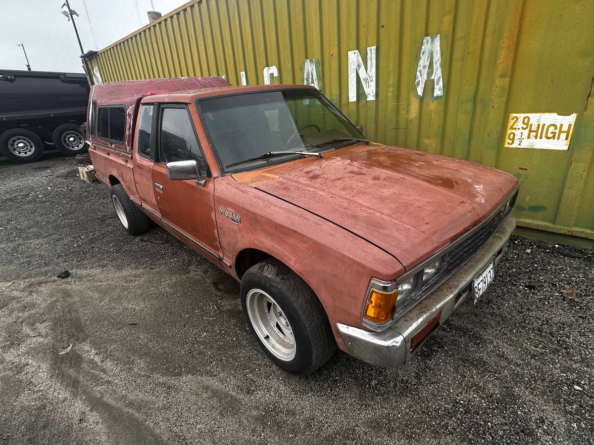 Nissan-hardbody-pickup-extended-cab-5-speed-1984-brown-8