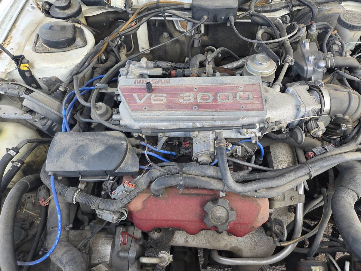 Nissan-maxima-1987-4