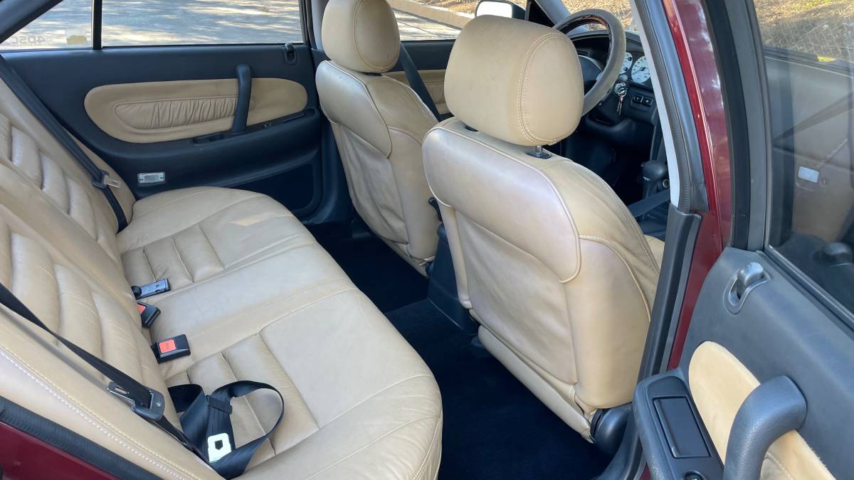 Nissan-maxima-se-1991-custom-19