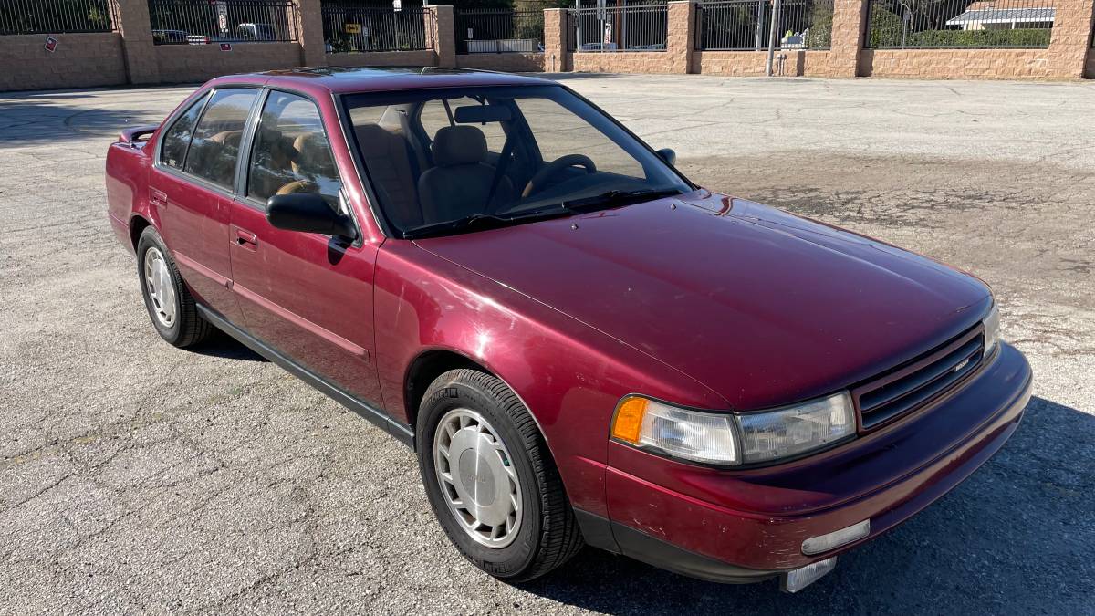 Nissan-maxima-se-1991-custom-8