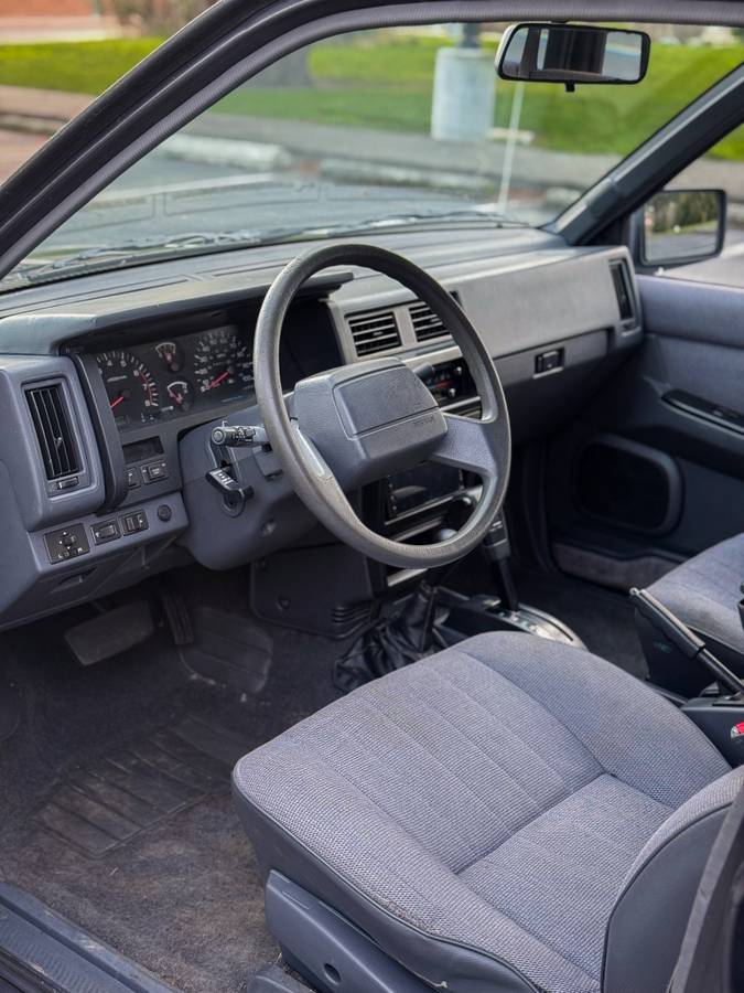 Nissan-pathfinder-1993-grey-10