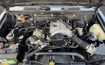 Nissan-pathfinder-1993-grey-16