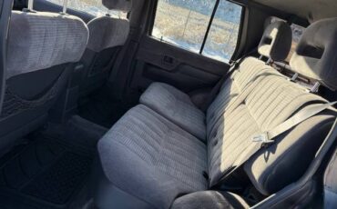 Nissan-pathfinder-sv-1993-grey-12