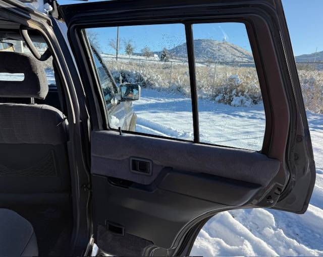 Nissan-pathfinder-sv-1993-grey-14