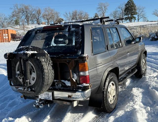 Nissan-pathfinder-sv-1993-grey-18