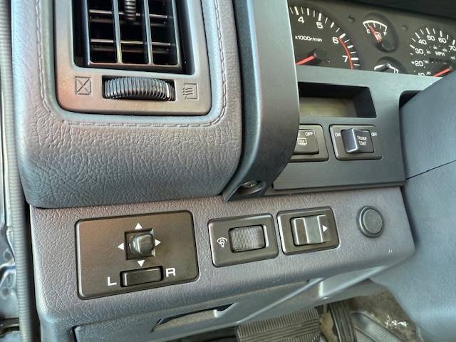 Nissan-pathfinder-sv-1993-grey-20