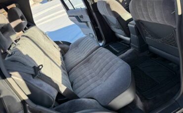 Nissan-pathfinder-sv-1993-grey-23