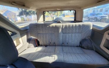 Nissan-pathfinder-xe-4x4-1987-grey-1