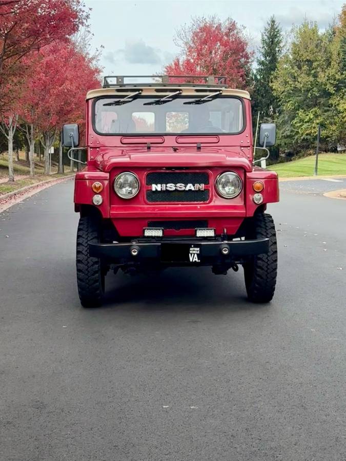 Nissan-patrol-1982-red-1