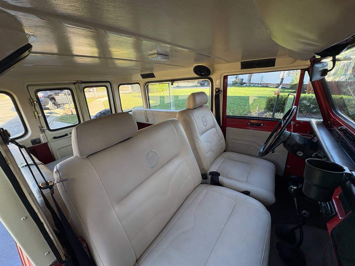 Nissan-patrol-1982-red-18