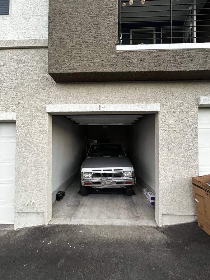 Nissan-pick-up-1994-4