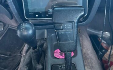 Nissan-pick-up-1994-8