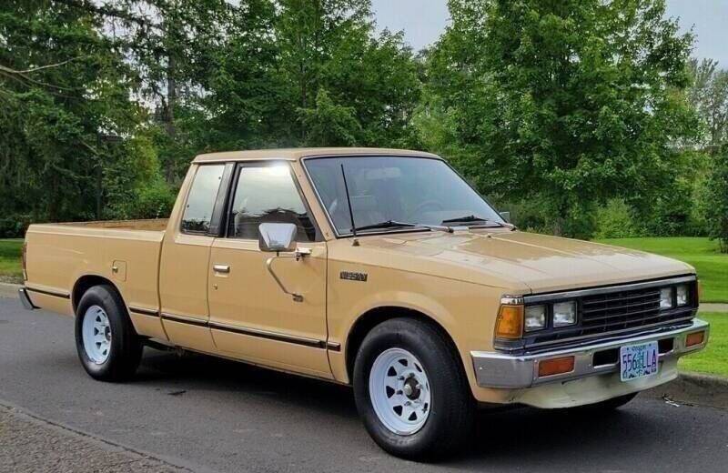 Nissan-pickup-1985-4