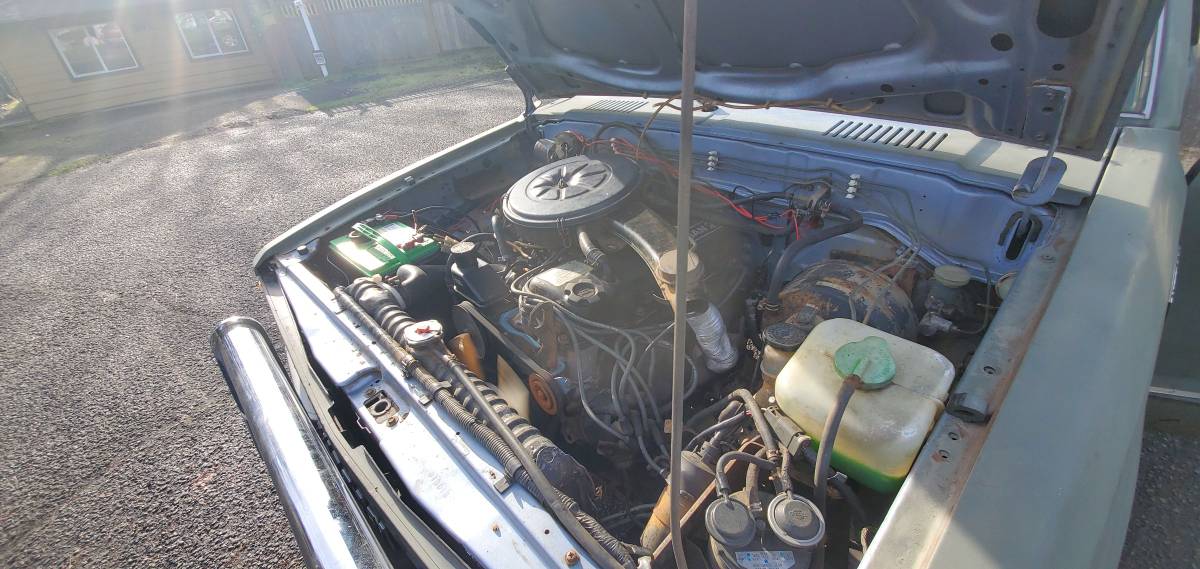 Nissan-pickup-1985-grey-7