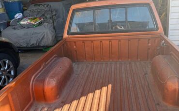 Nissan-pickup-1985-orange-4