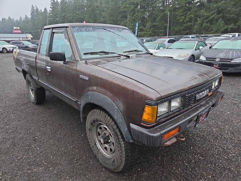 Nissan-pickup-1986-brown-1