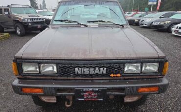 Nissan-pickup-1986-brown-11