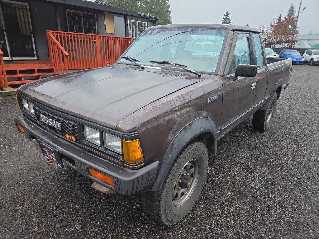 Nissan-pickup-1986-brown-6
