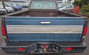 Nissan-pickup-1986-brown-8