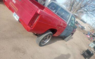 Nissan-pickup-1990-4