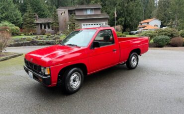 Nissan-pickup-base-short-bed-1993-red-1
