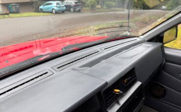 Nissan-pickup-base-short-bed-1993-red-16