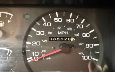 Nissan-pickup-base-short-bed-1993-red-17