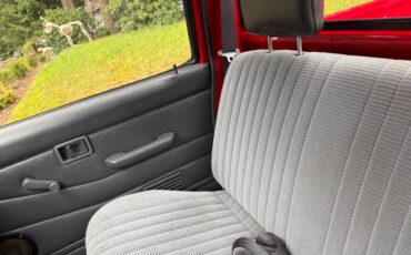 Nissan-pickup-regular-cab-hard-body-1993-red-9