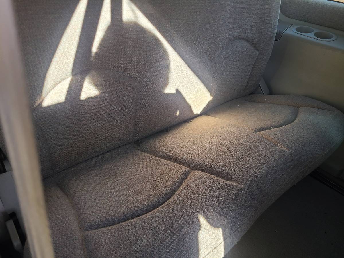 Nissan-quest-xe-1996-blue-10