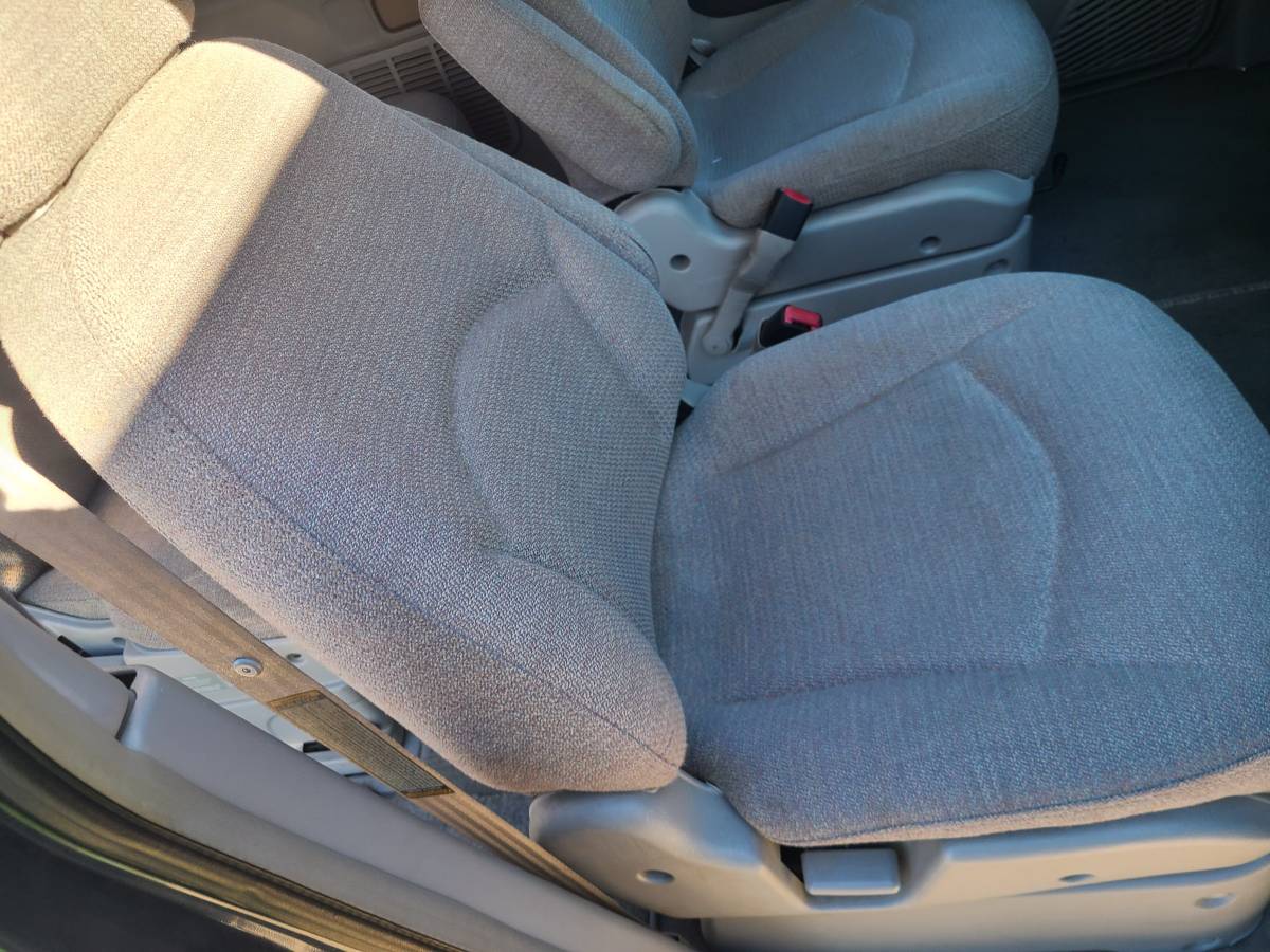 Nissan-quest-xe-1996-blue-13