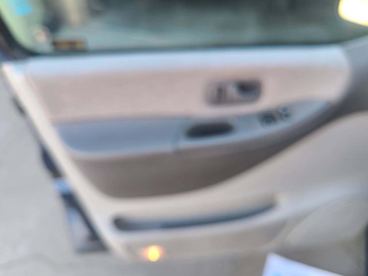 Nissan-quest-xe-1996-blue-15