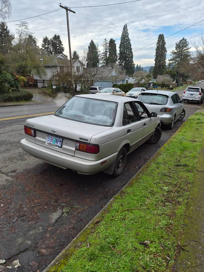 Nissan-sentra-1994-1
