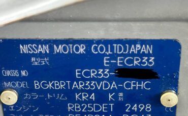 Nissan-skyline-1996-silver-2