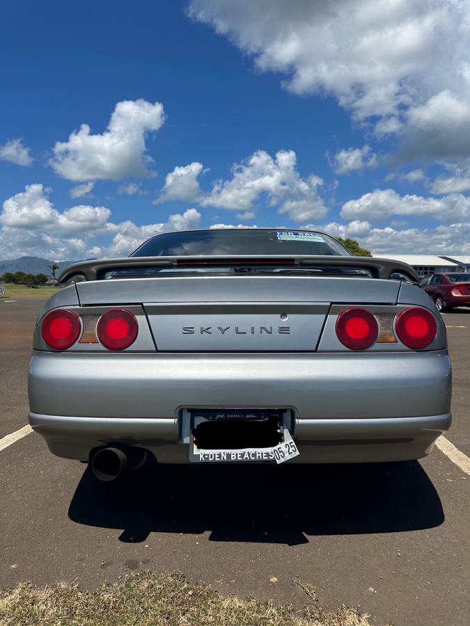 Nissan-skyline-1996-silver-4