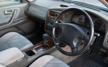 Nissan-stagea-1996-1