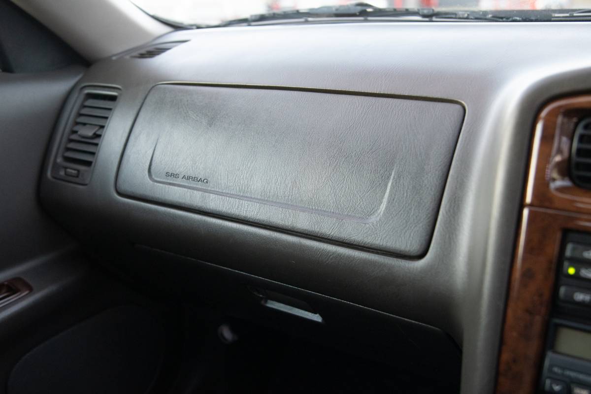 Nissan-stagea-1996-8