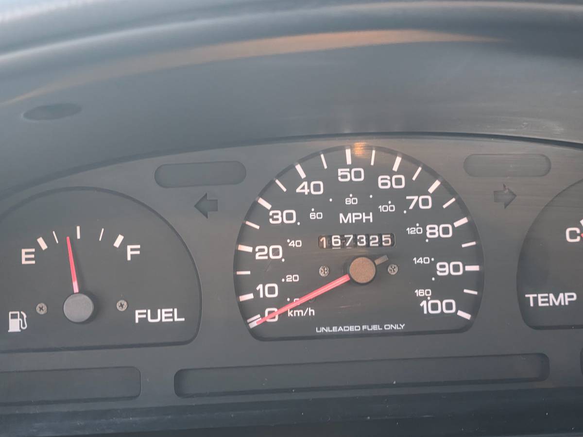 Nissan-truck-1995-grey-9