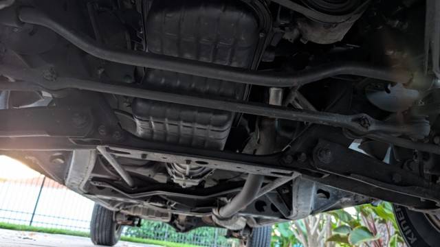 Nissan-trucks-2wd-1996-12