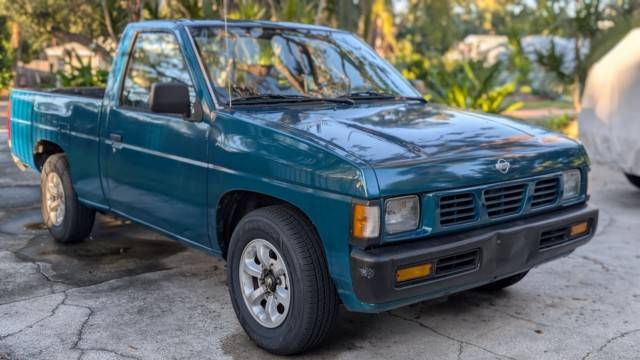 Nissan-trucks-2wd-1996-14