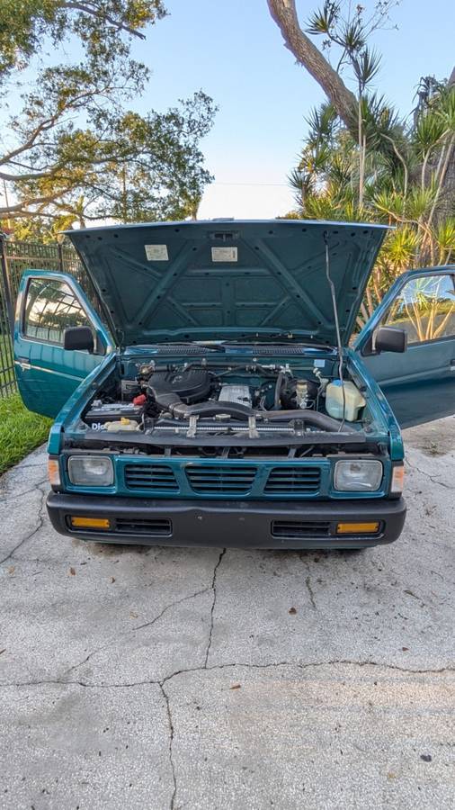 Nissan-trucks-2wd-1996-6