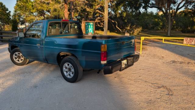 Nissan-trucks-2wd-1996