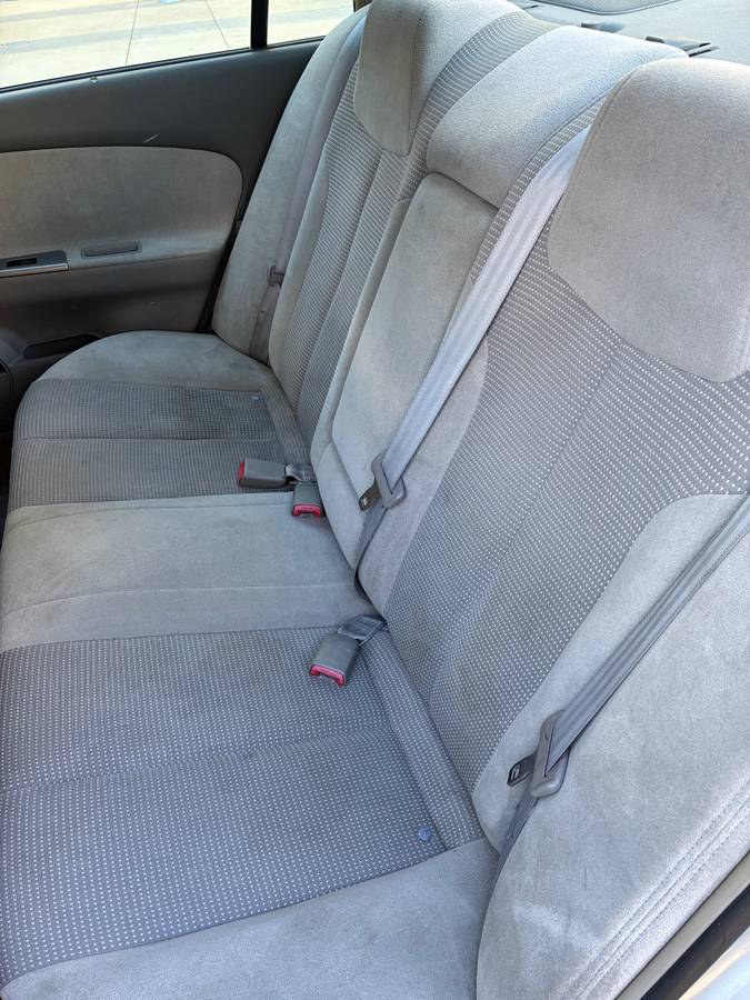 Nissan-ultima-1995-6